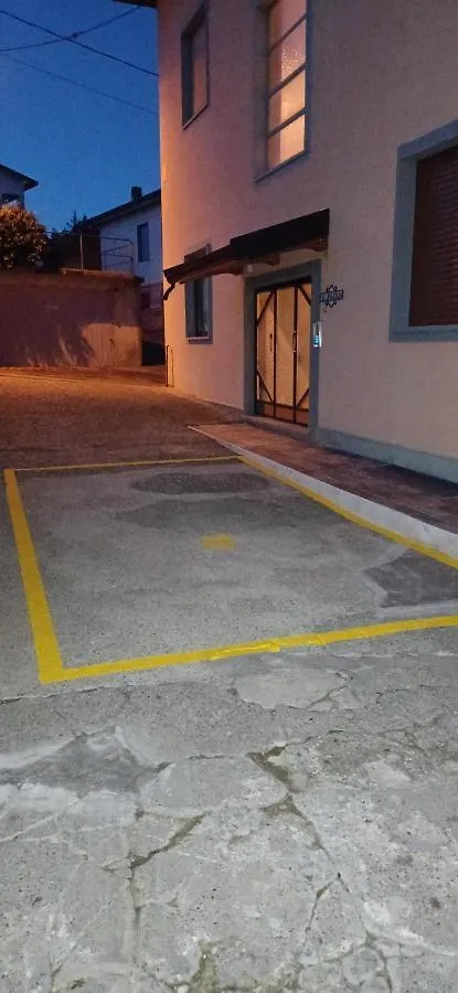 Residenza Il Roccolo Daire San Fermo della Battaglia 0*,  İtalya